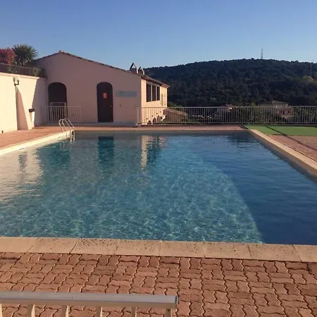 Joli Maxime Apartament Sainte-Maxime